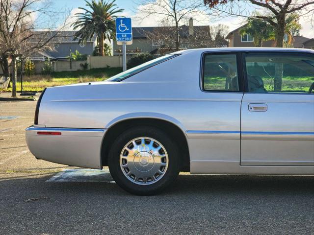 1995 Cadillac Eldorado Standard