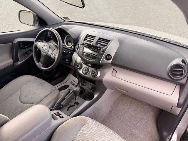 2009 Toyota RAV4 Base