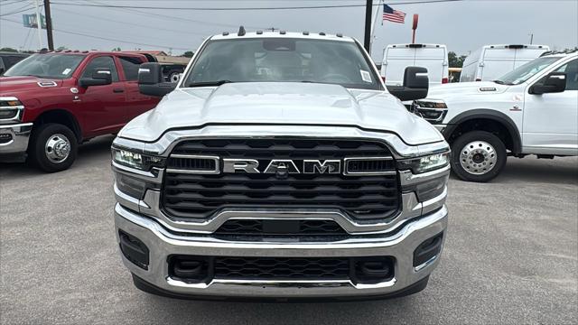2026 RAM Ram 3500 Chassis Cab RAM 3500 TRADESMAN CREW CAB CHASSIS 4X4 60 CA