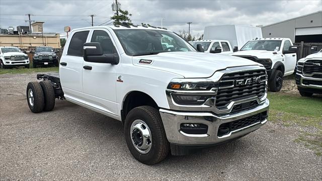 2026 RAM Ram 3500 Chassis Cab RAM 3500 TRADESMAN CREW CAB CHASSIS 4X4 60 CA 2026 RAM Ram 3500 Chassis Cab RAM 3500 TRADESMAN CREW CAB CHASSIS 4X4 60 CA
