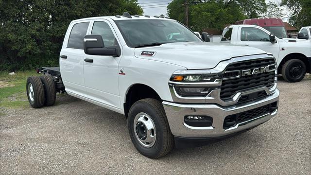 2026 RAM Ram 3500 Chassis Cab RAM 3500 TRADESMAN CREW CAB CHASSIS 4X4 60 CA