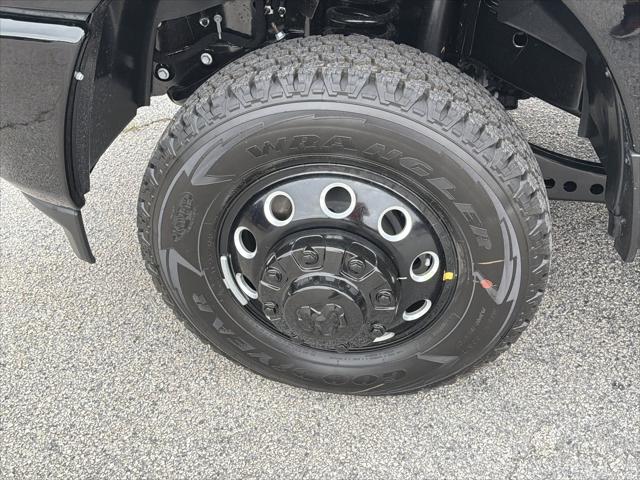 2026 Ram 3500 Laramie Crew Cab 4x4 8' Box