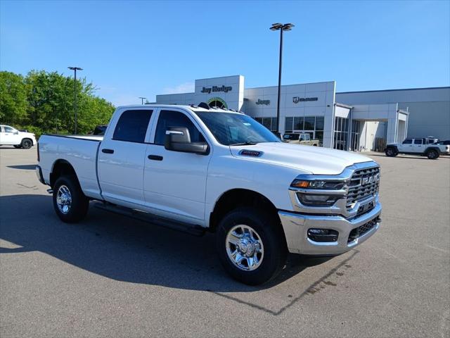 2026 RAM Ram 2500 RAM 2500 TRADESMAN CREW CAB 4X4 64 BOX