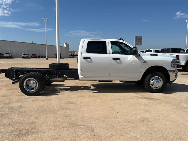 2026 RAM Ram 3500 Chassis Cab RAM 3500 TRADESMAN CREW CAB CHASSIS 4X4 60 CA