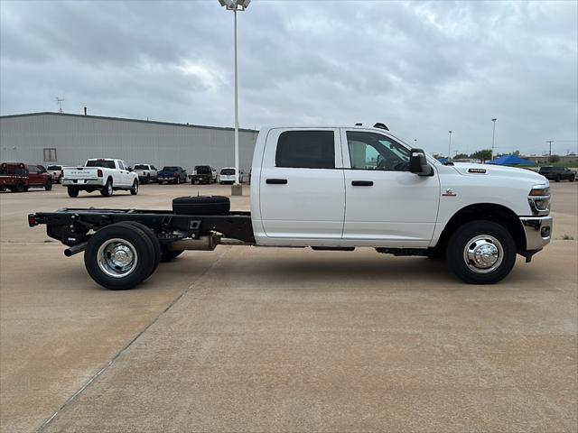 2026 RAM Ram 3500 Chassis Cab RAM 3500 TRADESMAN CREW CAB CHASSIS 4X4 60 CA