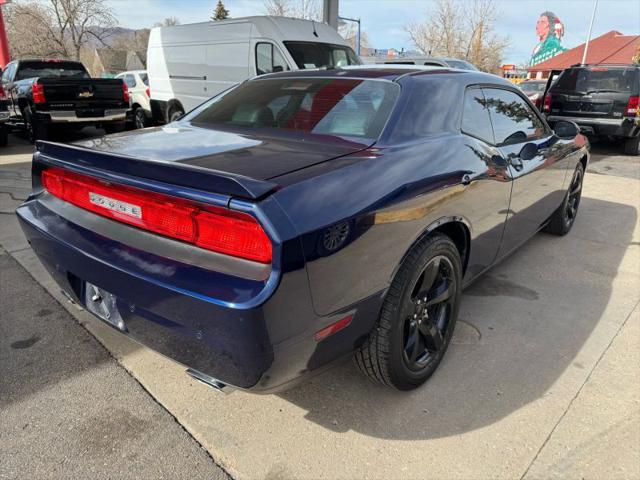 2013 Dodge Challenger SXT Plus