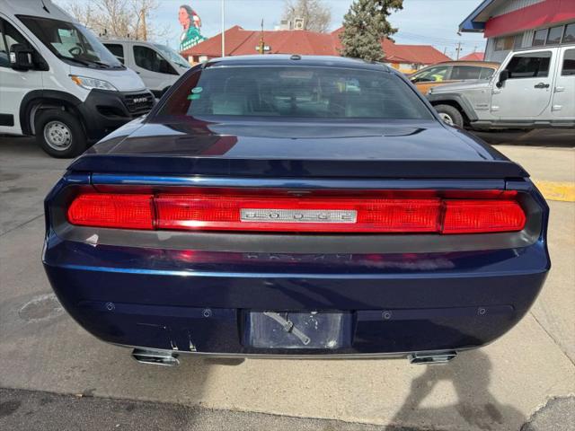 2013 Dodge Challenger SXT Plus