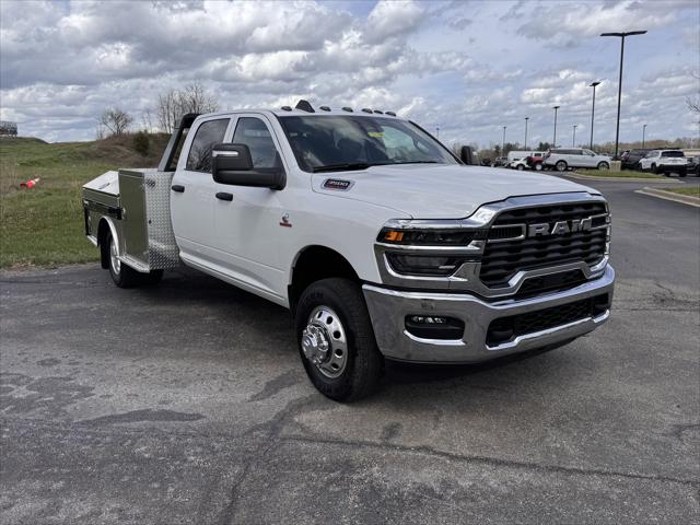 2026 RAM Ram 3500 Chassis Cab RAM 3500 TRADESMAN CREW CAB CHASSIS 4X4 60 CA