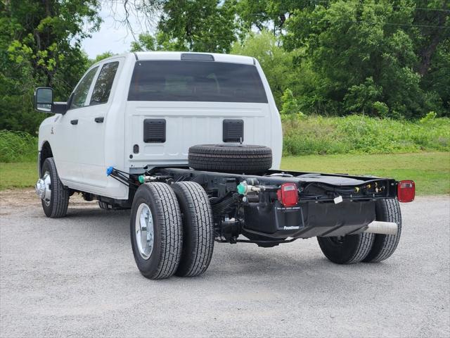 2026 RAM Ram 3500 Chassis Cab RAM 3500 TRADESMAN CREW CAB CHASSIS 4X4 60 CA
