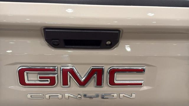 2026 GMC Canyon Elevation, 4WD