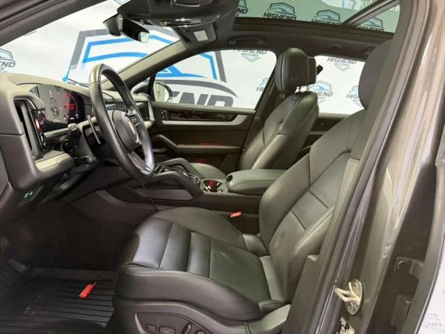 2024 Porsche Cayenne Base