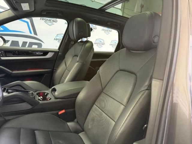 2024 Porsche Cayenne Base