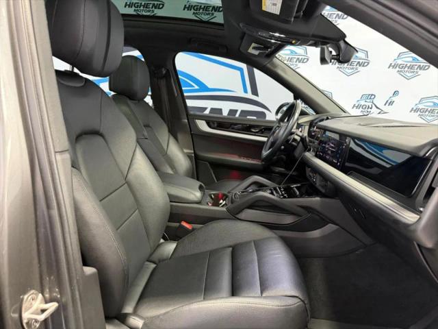 2024 Porsche Cayenne Base
