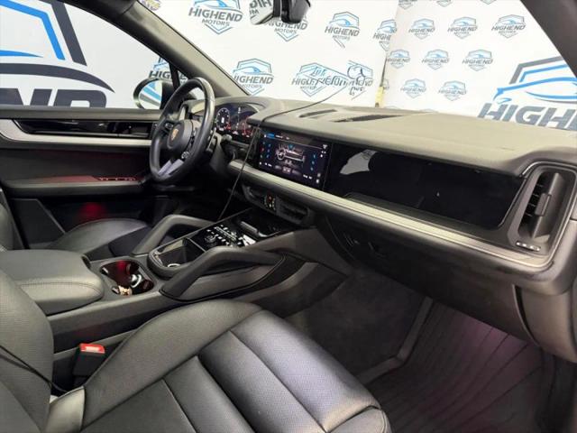 2024 Porsche Cayenne Base