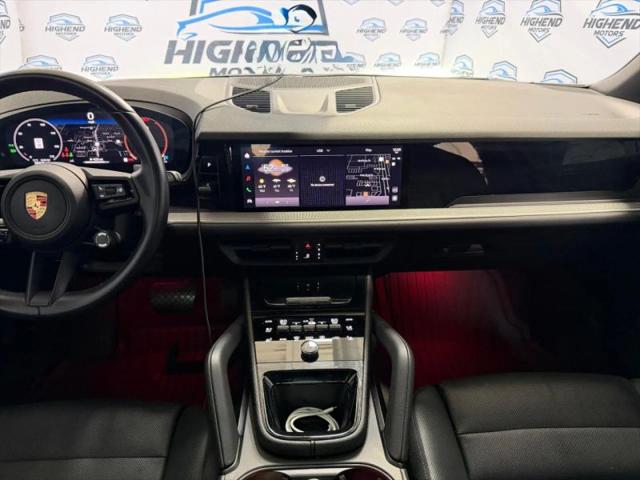 2024 Porsche Cayenne Base
