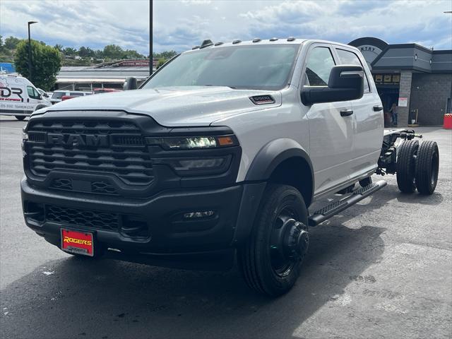 2026 RAM 5500 Chassis RAM 5500 TRADESMAN CHASSIS CREW CAB 4X4 84 CA