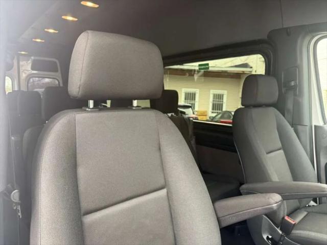 2025 Mercedes-Benz Sprinter 2500 High Roof 4-Cyl Diesel