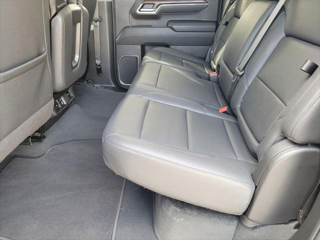 2025 GMC Sierra 1500 4WD Crew Cab Short Box SLT