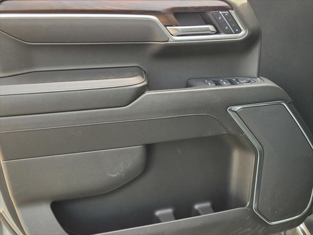 2025 GMC Sierra 1500 4WD Crew Cab Short Box SLT