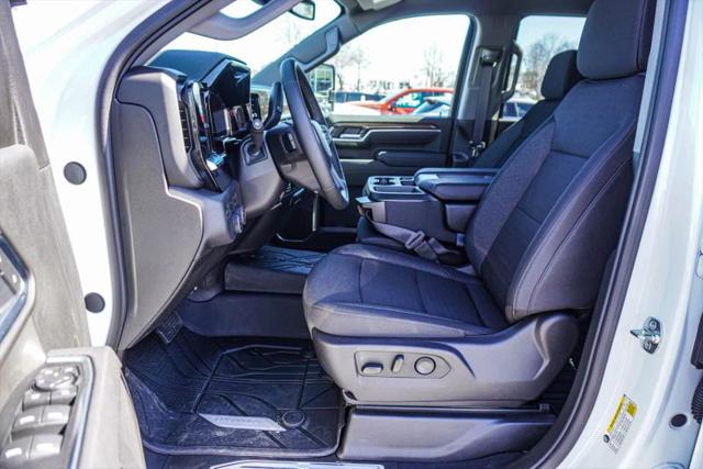 2025 Chevrolet Silverado 2500HD 4WD Crew Cab Long Bed LT