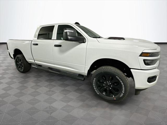 2026 RAM Ram 2500 RAM 2500 BLACK EXPRESS CREW CAB 4X4 64 BOX 2026 RAM Ram 2500 RAM 2500 BLACK EXPRESS CREW CAB 4X4 64 BOX