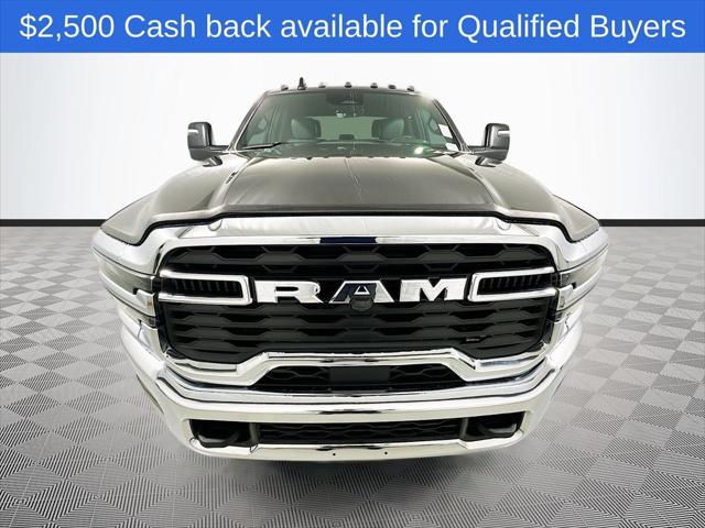 2026 RAM Ram 3500 Chassis Cab RAM 3500 TRADESMAN CREW CAB CHASSIS 4X4 60 CA 2026 RAM Ram 3500 Chassis Cab RAM 3500 TRADESMAN CREW CAB CHASSIS 4X4 60 CA