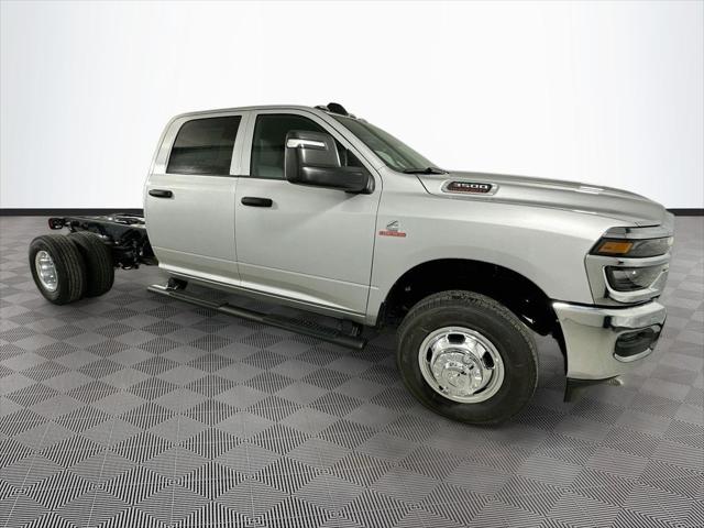 2026 RAM 3500 Chassis RAM 3500 TRADESMAN CREW CAB CHASSIS 4X4 60 CA