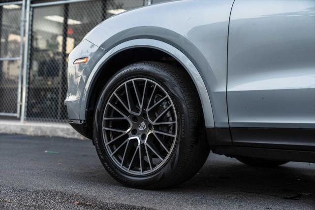 2020 Porsche Cayenne Base