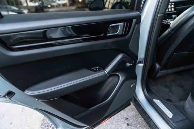 2020 Porsche Cayenne Base