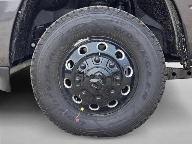 2026 Ram 3500 Lone Star Crew Cab 4x4 8' Box