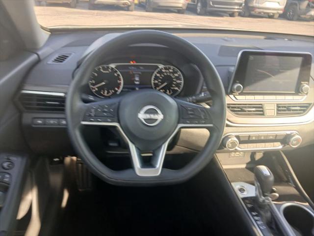 2024 Nissan Altima SV FWD