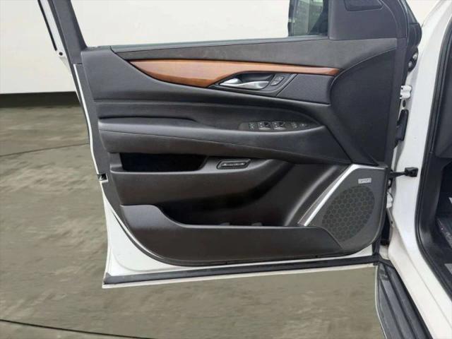 2017 Cadillac Escalade ESV Luxury