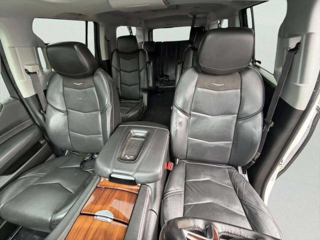 2017 Cadillac Escalade ESV Luxury