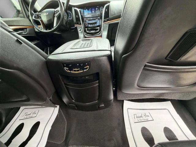 2017 Cadillac Escalade ESV Luxury