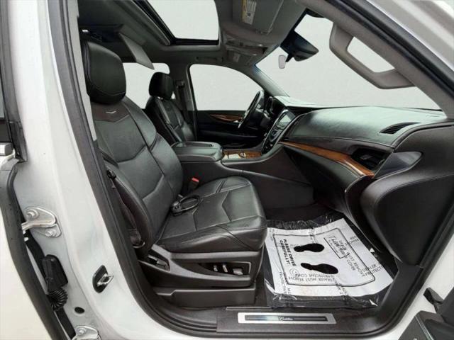 2017 Cadillac Escalade ESV Luxury