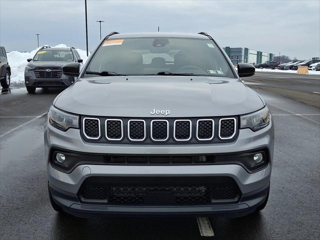 2023 Jeep Compass Latitude Lux FWD