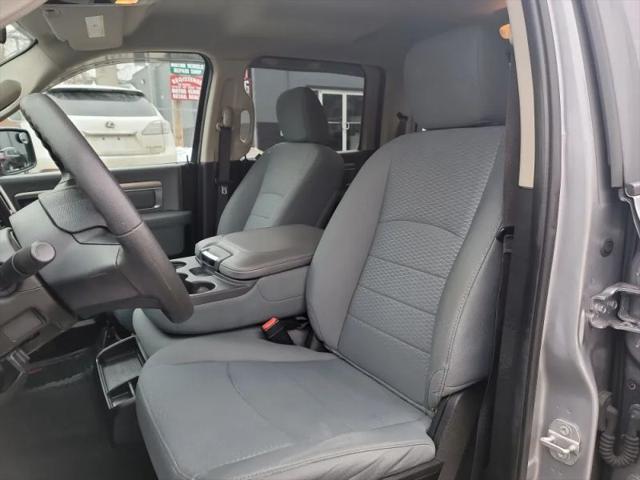 2019 Ram 1500 Classic SLT Crew Cab 4x4 6'4" Box