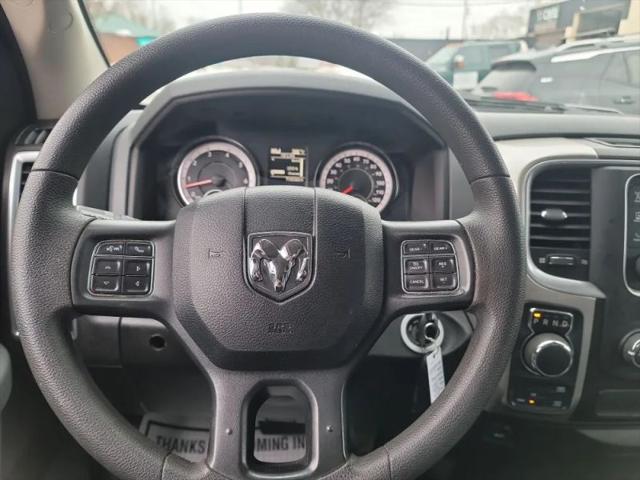 2019 Ram 1500 Classic SLT Crew Cab 4x4 6'4" Box