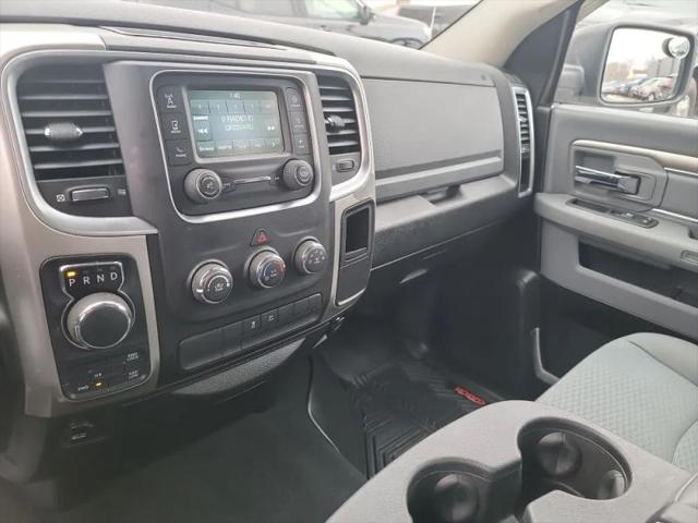 2019 Ram 1500 Classic SLT Crew Cab 4x4 6'4" Box