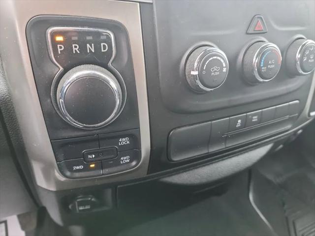 2019 Ram 1500 Classic SLT Crew Cab 4x4 6'4" Box