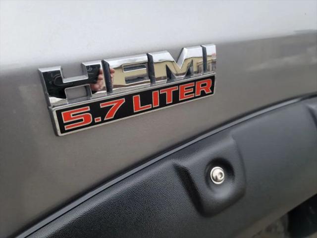 2019 Ram 1500 Classic SLT Crew Cab 4x4 6'4" Box