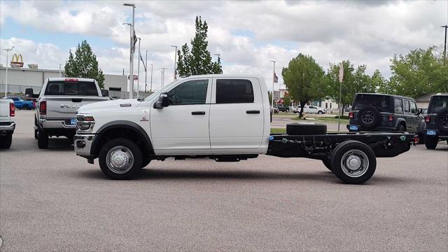 2026 RAM Ram 5500 Chassis Cab RAM 5500 TRADESMAN CHASSIS CREW CAB 4X4 60 CA