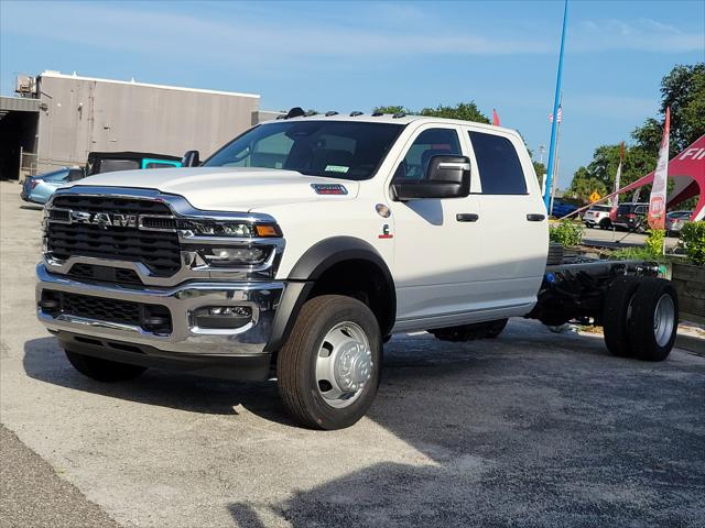 2026 RAM 5500 Chassis RAM 5500 TRADESMAN CHASSIS CREW CAB 4X4 84 CA