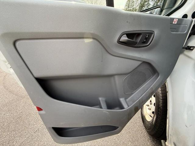 2019 Ford Transit Medium Roof w/Sliding Side Door w/LWB