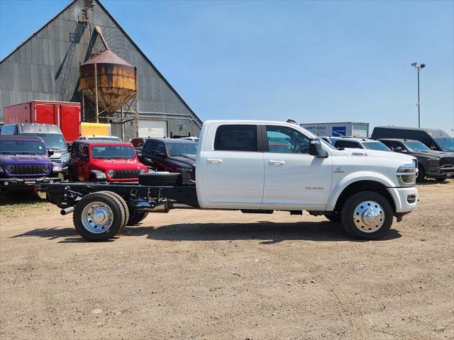 2026 RAM 5500 Chassis RAM 5500 BIG HORN CHASSIS CREW CAB 4X4 60 CA