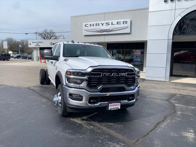 2026 RAM Ram 3500 Chassis Cab RAM 3500 TRADESMAN CREW CAB CHASSIS 4X4 60 CA 2026 RAM Ram 3500 Chassis Cab RAM 3500 TRADESMAN CREW CAB CHASSIS 4X4 60 CA