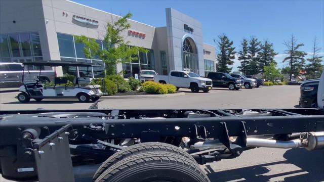 2026 RAM 5500 Chassis RAM 5500 TRADESMAN CHASSIS REGULAR CAB 4X4 120 CA
