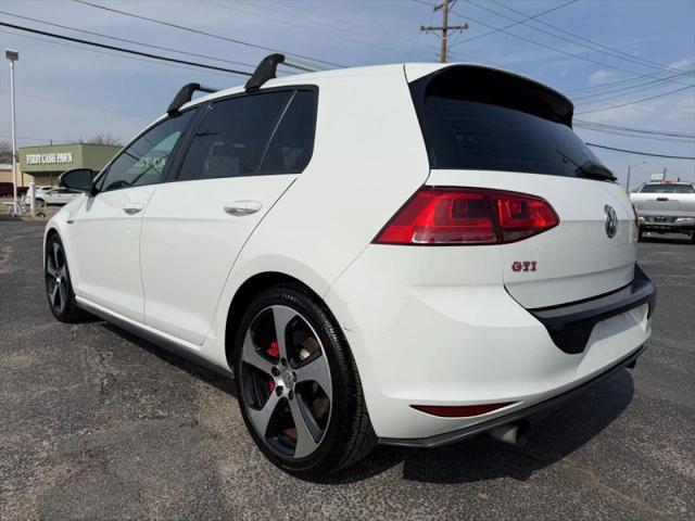 2016 Volkswagen Golf GTI SE w/Performance Package 4-Door