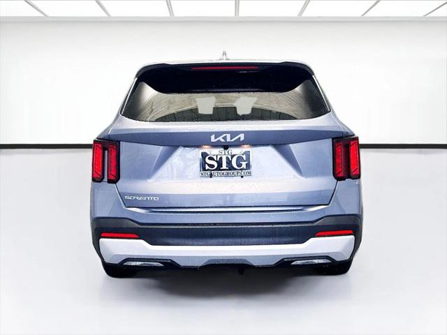 2025 Kia Sorento LX