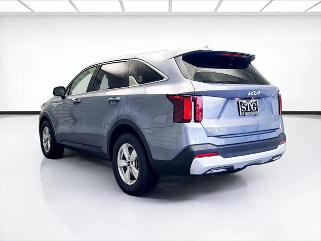 2025 Kia Sorento LX